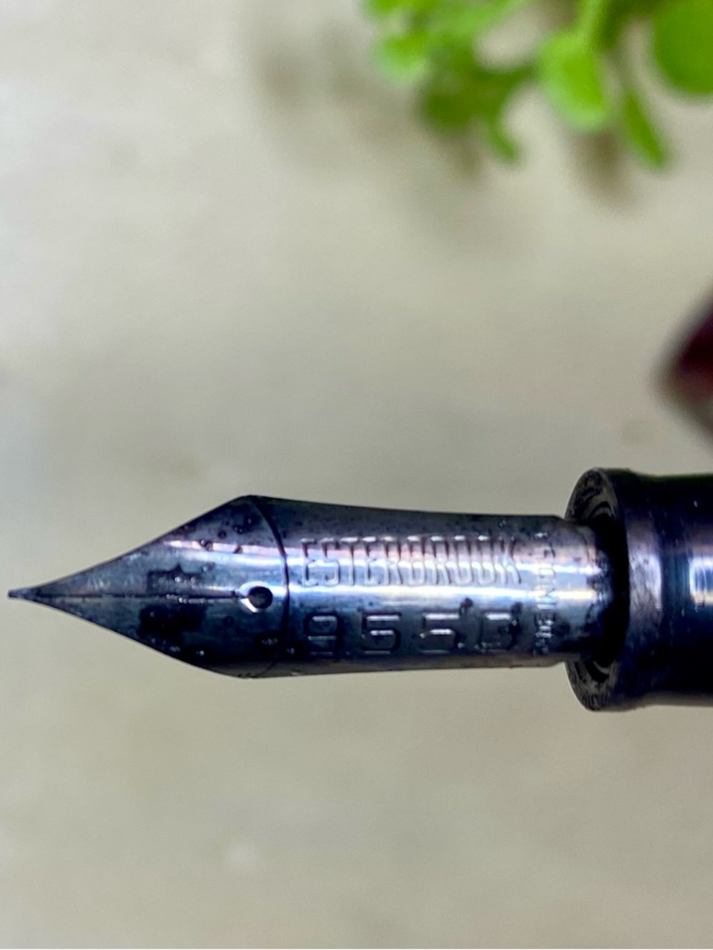 Vintage Esterbrook Stylish Fountain Pen with Silver Details - Picture 9 of 16